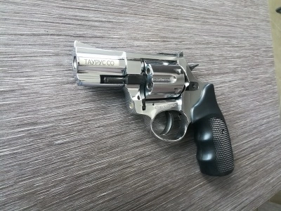 Охолощенный револьвер Taurus-СО (хром)