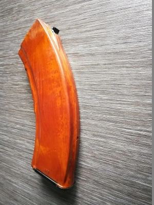 Бакелитовый магазин АК. (7,62х39, 30 патронов). Бакелитовый магазин АК. (7,62х39, 30 патронов).