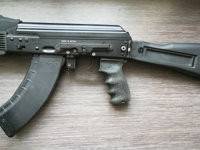 Пистолетная рукоятка на АК из полимера (Tactical Warrior)