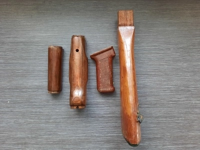 Тюнинг комплект для АК (деревянное цевье, накладка и приклад, текстолитовая рукоять)