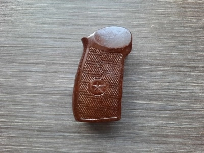 Бакелитовая рукоятка ПМ (редкая, оригинал) 1953 года с вырезом под ЗЗ №2