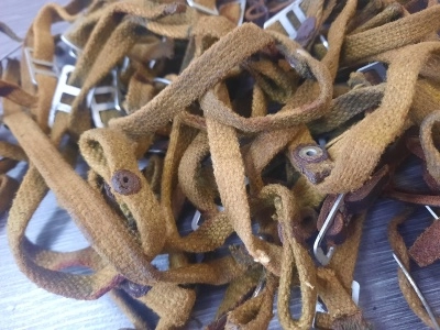 Тренчик (шнурок) рукоятки штык-ножа АК (оригинал, СССР) с пряжкой Тренчик (шнурок) рукоятки штык-ножа АК (оригинал, СССР) с пряжкой