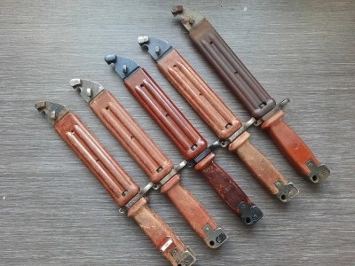 Штык-нож с ухом без пропила к АК-74 (бакелит), ШНС-001 (6х4) 2 категория