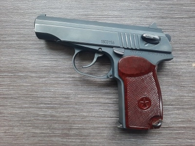 Охолощенный пистолет Макарова П-М18Х (10х24) бакелитовая рукоять (б/у)