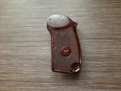 Бакелитовая рукоятка ПМ (редкая, оригинал) 1953 года с вырезом под ЗЗ