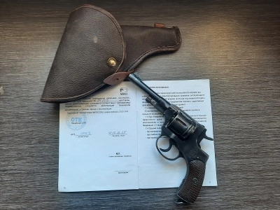 Охолощенный револьвер СХ-НАГАН ИЖ-172 1945 года. (старый деактив) Б/У