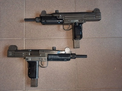 Охолощенный пистолет-пулемет UZI-О (Узи) с деревянным прикладом, 9х19 mm Blank