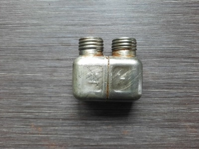 Масленка алюминиевая двухгорловая (ранняя), оригинал