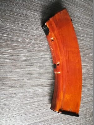 Бакелитовый магазин АК. (7,62х39, 30 патронов). Бакелитовый магазин АК. (7,62х39, 30 патронов).