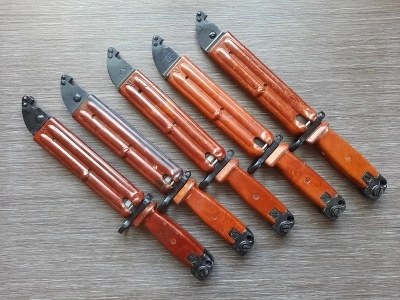 Штык-нож с ухом без пропила к АК-74 (бакелит), ШНС-001 (6х4) 1 категория