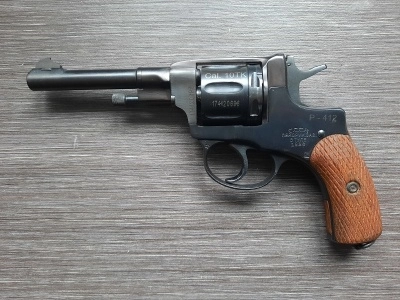 Охолощенный револьвер Р-412 (1926 год), из коллекции