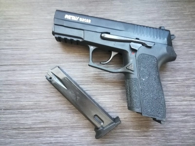 Охолощенный пистолет Retay S2022 (Sig Sauer) 9mm P.A.K (черный)
