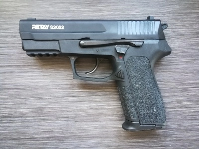 Охолощенный пистолет Retay S2022 (Sig Sauer) 9mm P.A.K (черный)