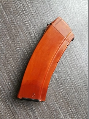 Бакелитовый магазин АК (рыжий). (5,45х39, 30 патронов,).