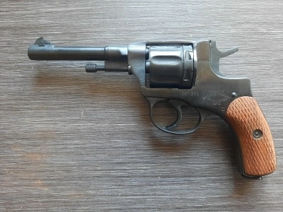 Сигнальный револьвер Наган 1915, 1917 год (Императорский, МР-313) капсюль Жевело 5,6 мм